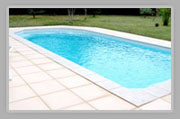 Piscines à fonds plats